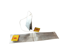 Упаковка чайных пакетиков с двухкамерной фильтровальной бумагой